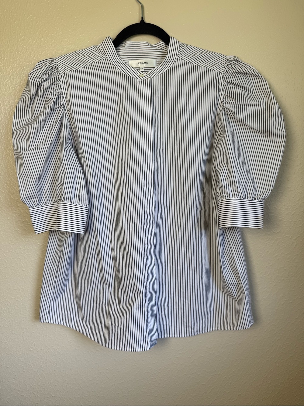 Frame The Shirred Puff Sleeve Stripe Organic Cotton Top - Picture 2 of 6